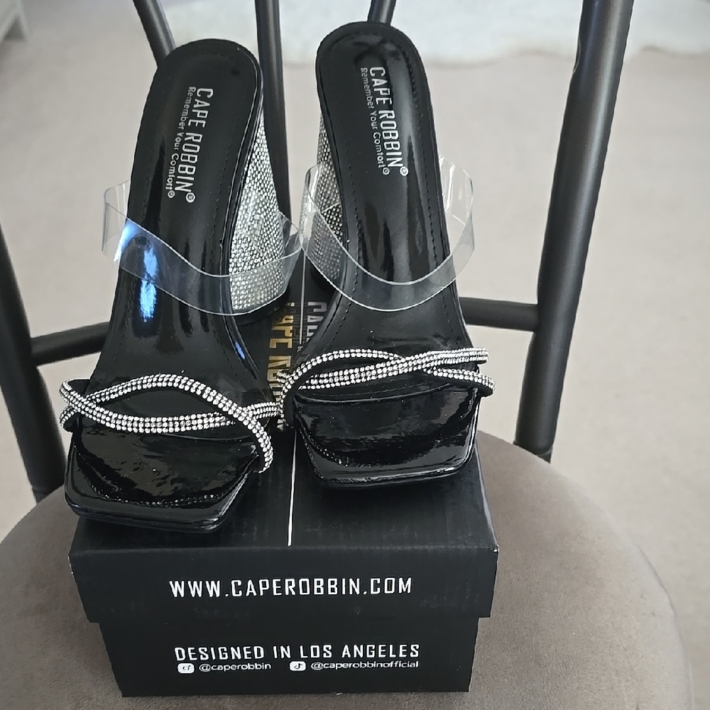 Cape Robbin Black and Silver Women's Heels